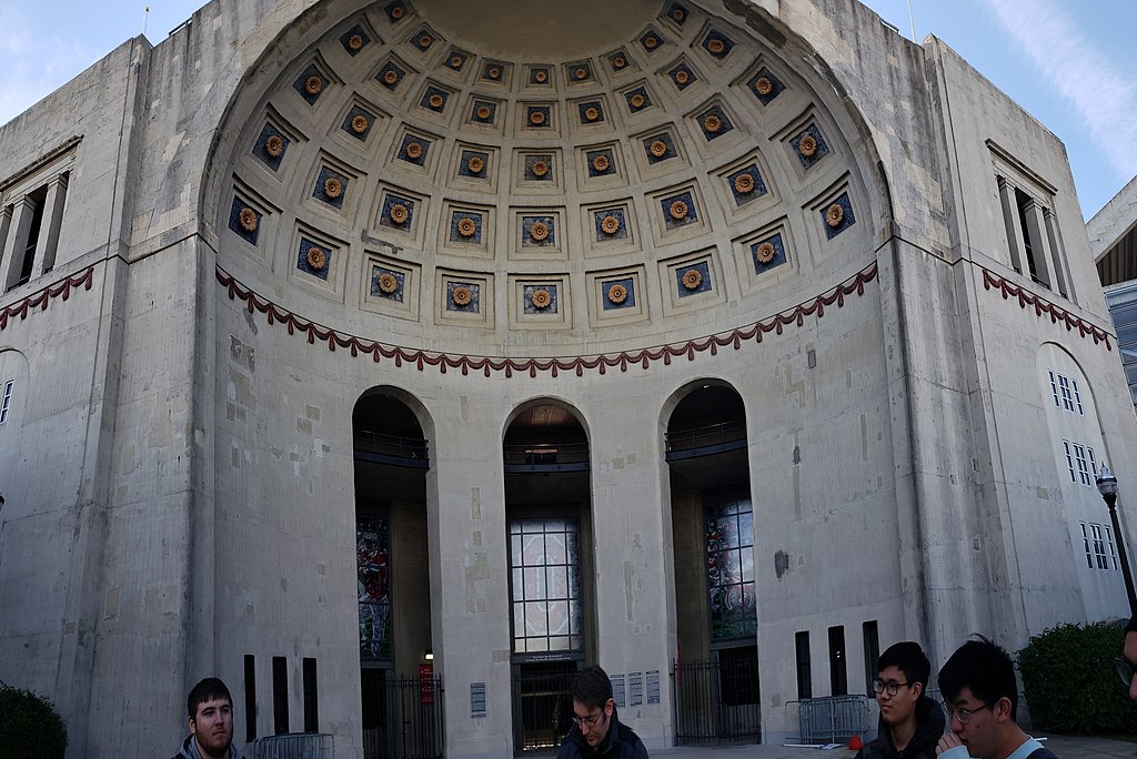 1024px-Ohio_Stadium_north_rotunda.jpg